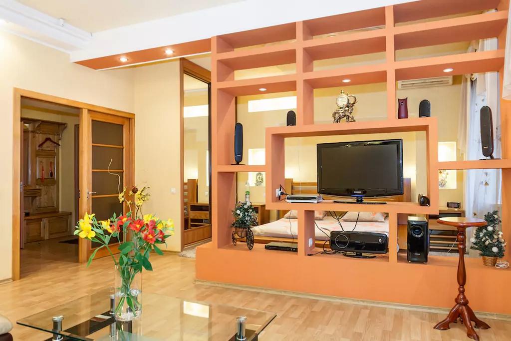 Apartment On Soborniy 177 Zaporizhia Buitenkant foto